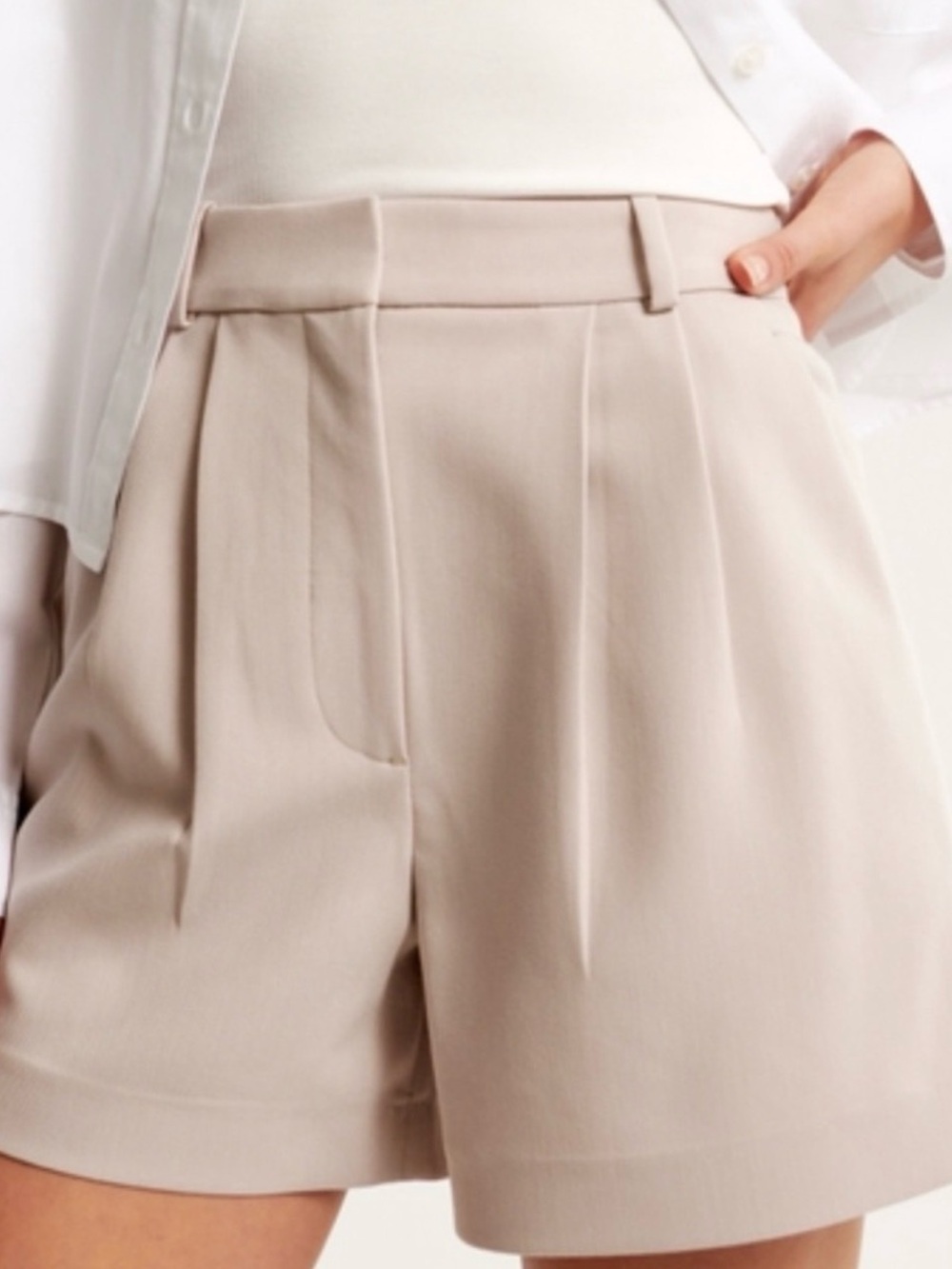 Abercrombie Curve Love Sloane Tailored Shorts - Picture 3 of 3
